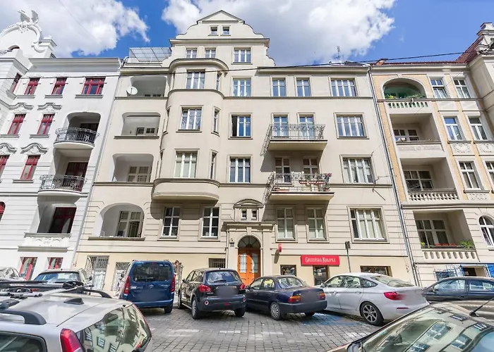 Kwiatowa Center By Renters بوزنان