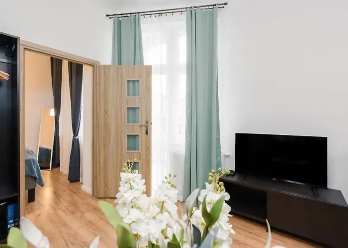 Kwiatowa Center By Renters بوزنان