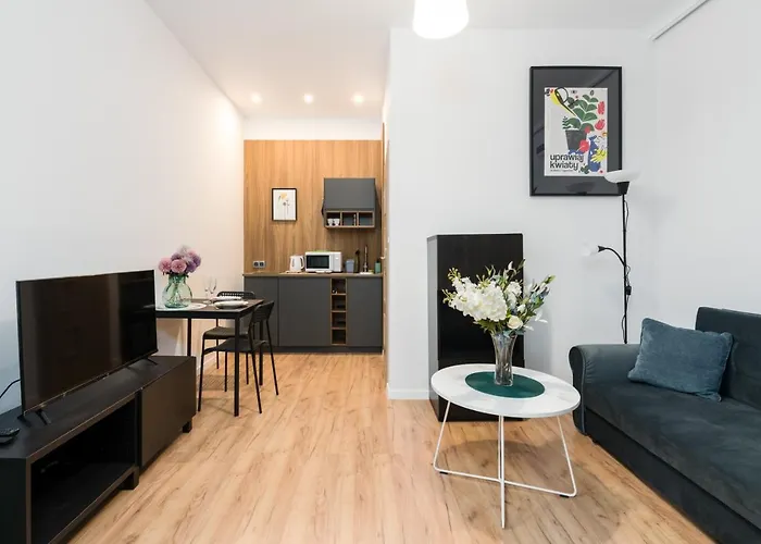 Kwiatowa Center By Renters شقة بوزنان