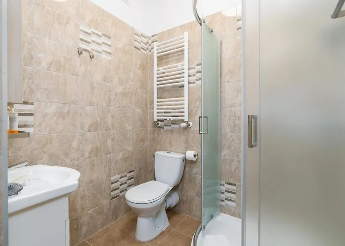 Kwiatowa Center By Renters شقة بوزنان