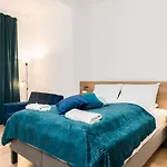 Apartament Kwiatowa Center By Renters *