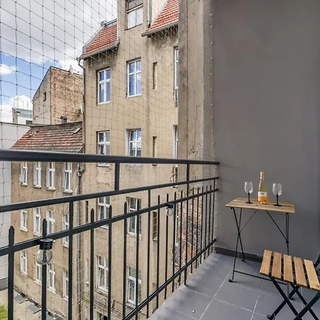 Apartman Kwiatowa Center By Renters Poznań