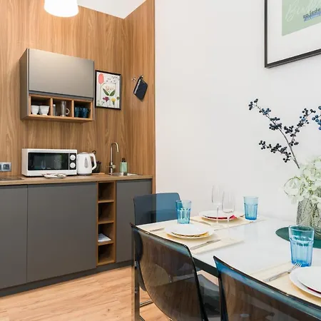 Kwiatowa Center By Renters 公寓 *