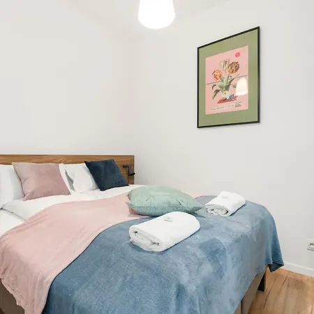 Kwiatowa Center By Renters 公寓