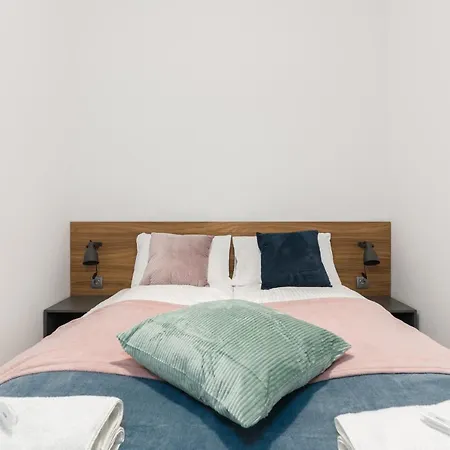 Kwiatowa Center By Renters Apartman