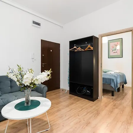 Kwiatowa Center By Renters Апартаменты *