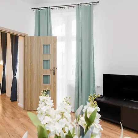 Kwiatowa Center By Renters Познань